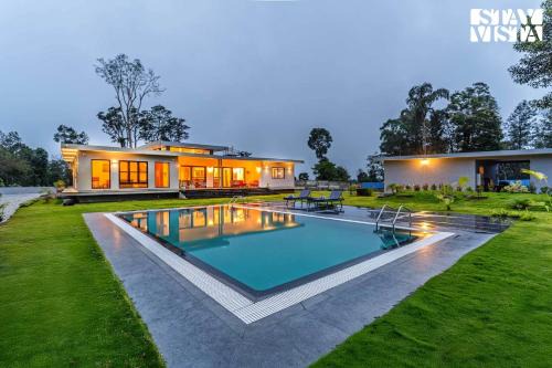 Serenova 4BR with big pvt pool and lawn - Your escape awaits !