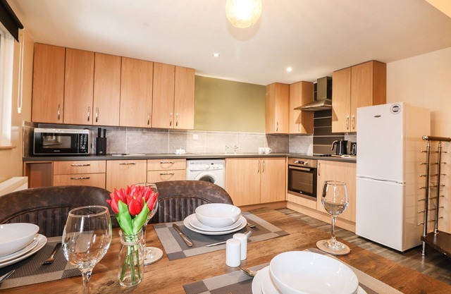 SHEEP 2 AT DODDICK FARM, family friendly in Keswick