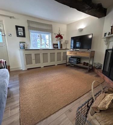 Shining Star, Cartway River Views