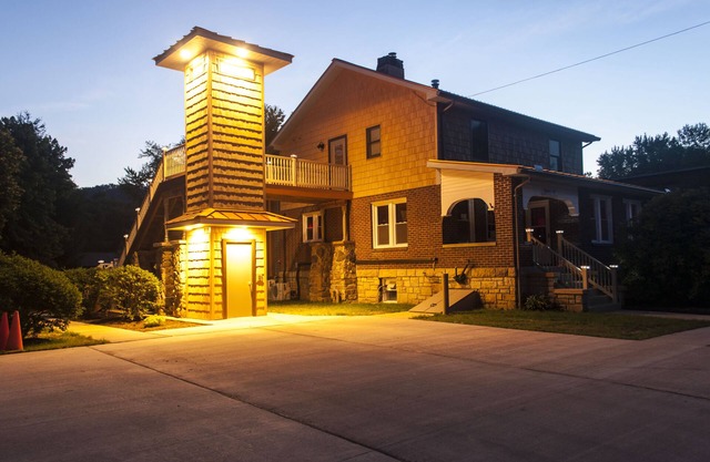 Shoreline Estates - Entire Home
