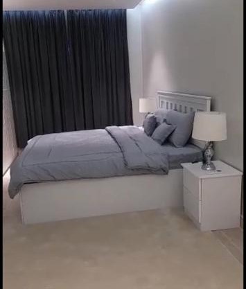 شقه خاصه مريحه من غرفتين تبعد دقائق عن الحرم