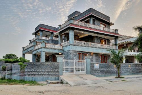 Shree Deogarh Niwas