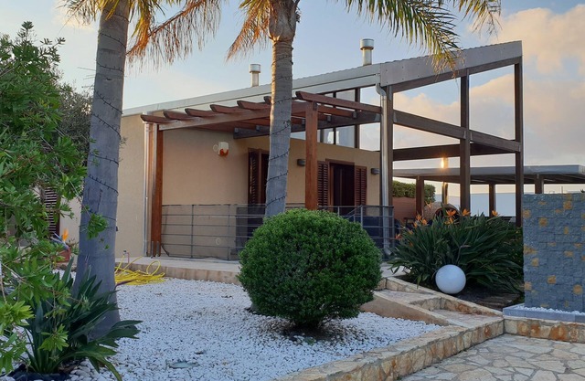 SICILY VILLA ZEFIRO CORNINO