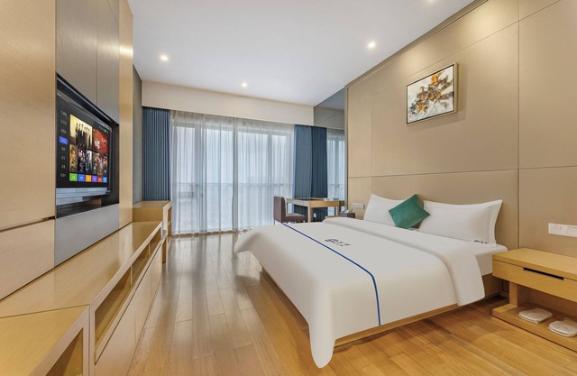 Side Apartment