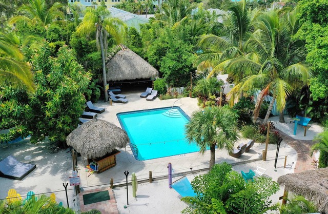 Siesta Key Palms Resort