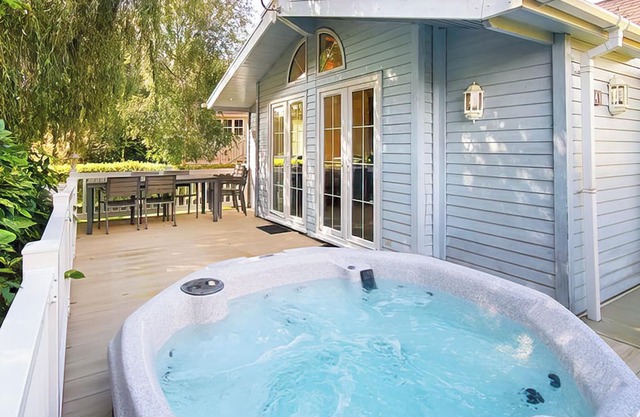 Signature 4 Plus Lodge