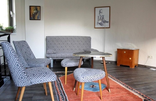 Silo holiday flat with small garden