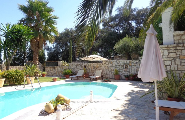 Silver Olives Villa With Private Swimming Pool, Sea View And Remarkable Garden.