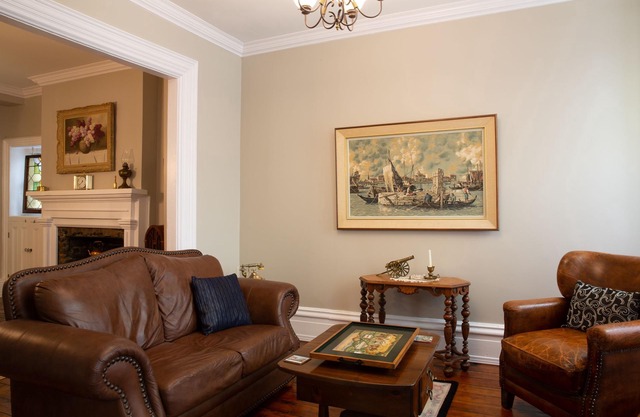 Sir Isaac Brock B&B Luxury Suites