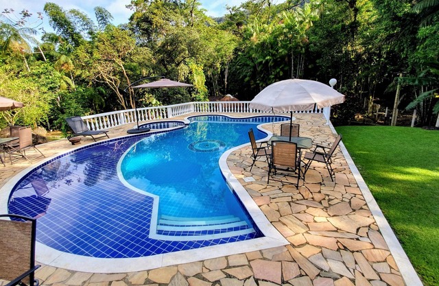 SITE IN UBATUBA WITH SWIMMING POOL AND FISHING POND