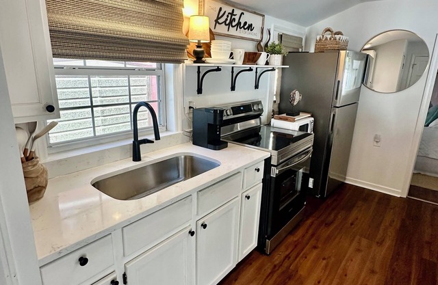 Site N40 Charmingly beautiful 2 bdrm newly remodeled bungalow Ocean Lakes!