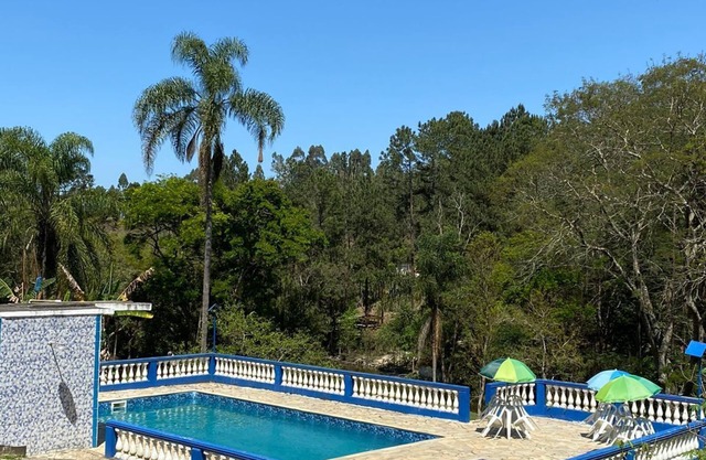 Site with swimming pool, wi-fi soccer field and lake with lots of fish