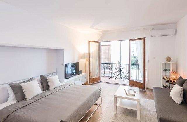 Sitges Spaces Deluxe Center Studio-Modern and centrally located!