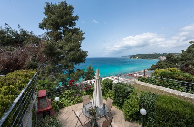Siviri Azure Sea View by Luxlikehome