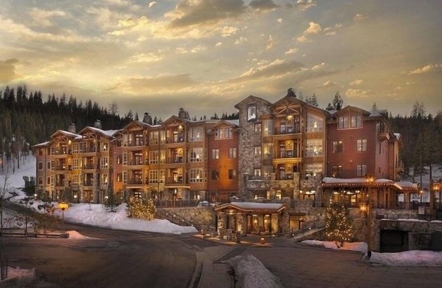 Ski In and Ski Out at Hyatt Northstar Lodge in Luxury 2 Bedroom Villa