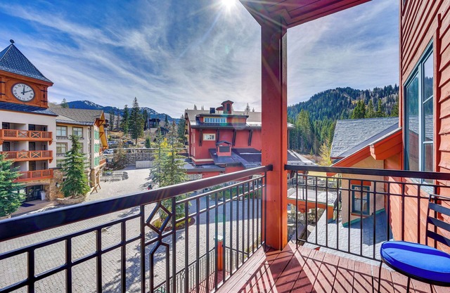 Ski-In/Out Solitude Ski Village Condo w/Hot Tubs