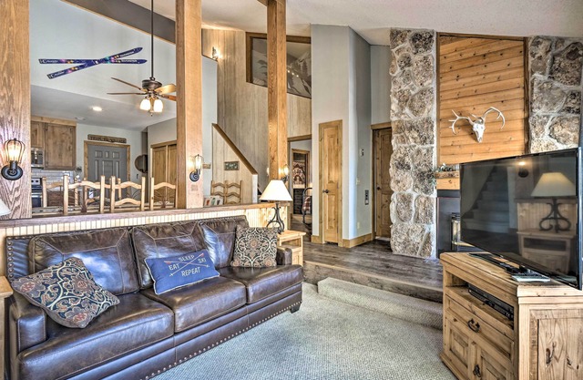 Ski-In/Ski-Out Granby Ranch Retreat w/Mtn View!
