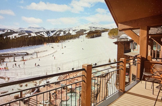 Ski-in/ski-out on Peak 7!