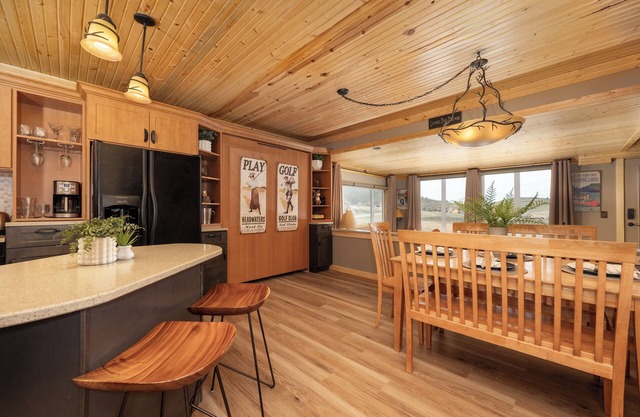 Ski-in, Ski-out, One Bedroom Condo with Jacuzzi Tub