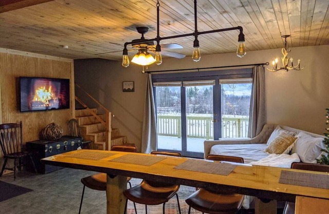 Ski Patrol Cottage at Applebrook - Perfect Mountain Getaway
