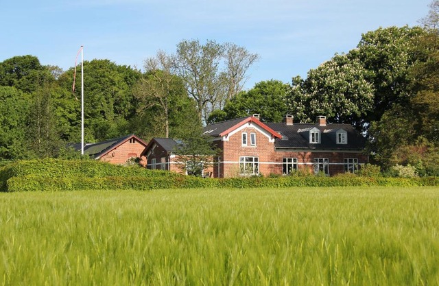 Skovlide Beautiful Farmhouse