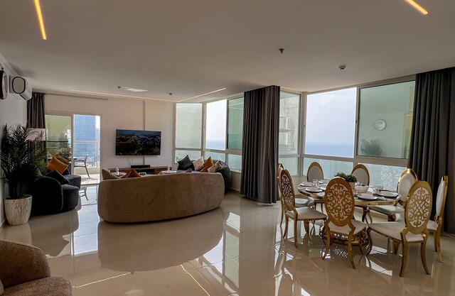 Sky-high Villa فيلا عنان السماء