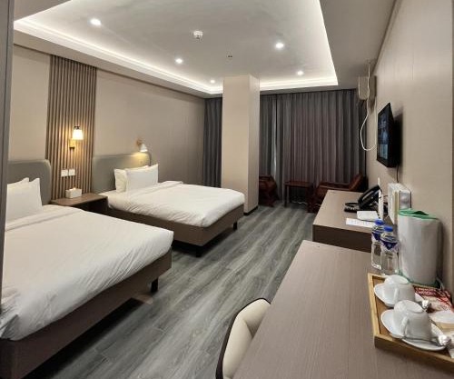 Sky Vista Hotel