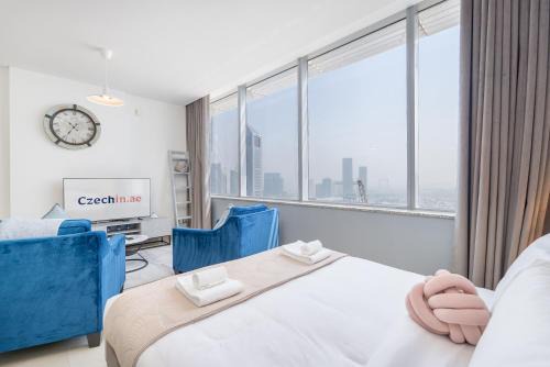 Skyline Studio DIFC Iconic View by Czech-In