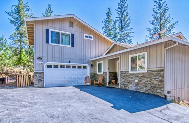 Skyridge Cabin at Pine Mountain Lake