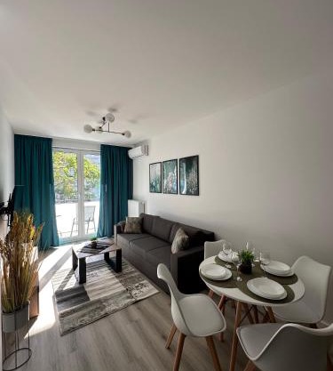 SkyTravel 26 Apartament Pileckiego Nowy Dwór Mazowiecki Airport Modlin 24H