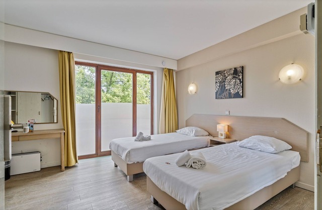 Sleep & Go Brussels South - Comfort Studio - Twin