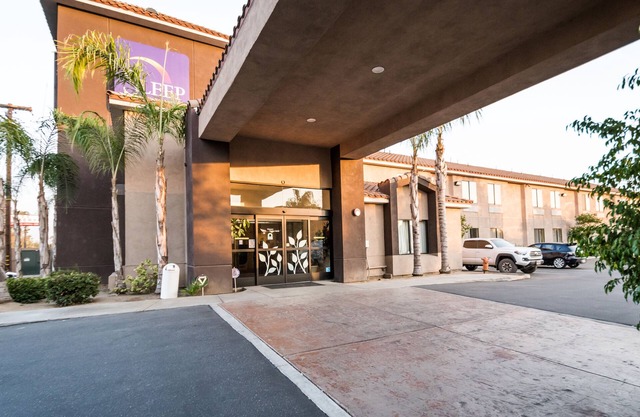 Sleep Inn & Suites Bakersfield North