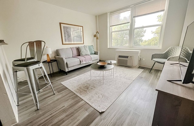 Sleepover: Pristine 1BD/1BA + Gym - Cincinnati