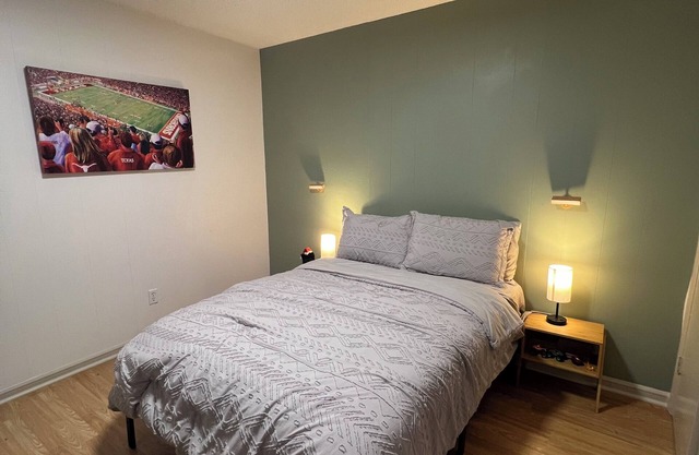 Small Comfy Midterm Home