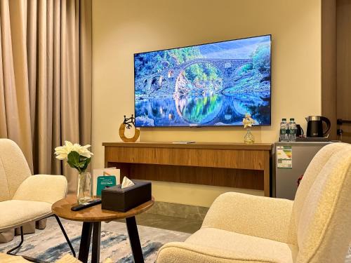 Smart Access Studio in Al Narjis - 65 TV