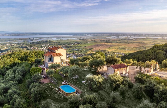 Smart and Convenient Sea View Villa with Pool in Lucca