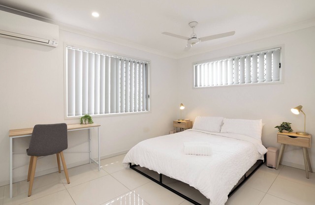 Smart Suites Self Check-in Apartments - 31A Freney