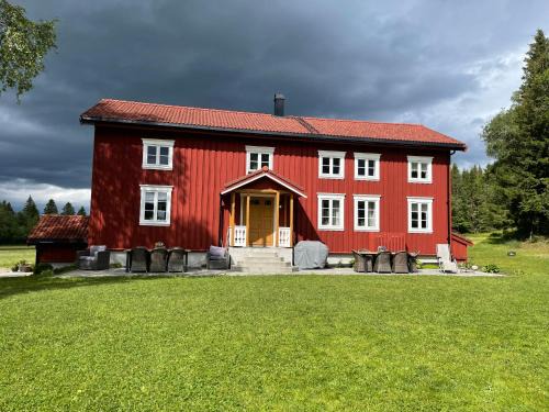 Smedja overnatting og ysteri