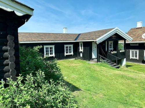 Smie på sjarmerende og historisk gård