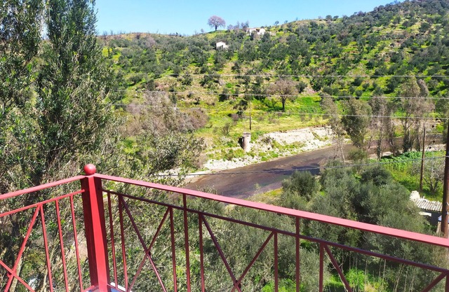 Sminos Farm House E4 Path