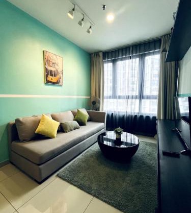 Snazzy Homes at i-City - WiFi TV Box 1 Carpark