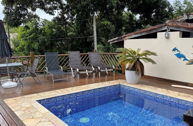 Sobrado a 700 Metros Praia do Veloso