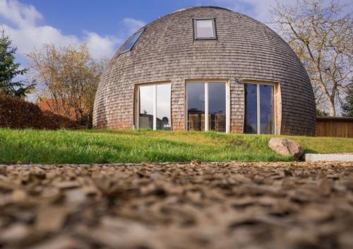 Solveig - Kugelhaus am See