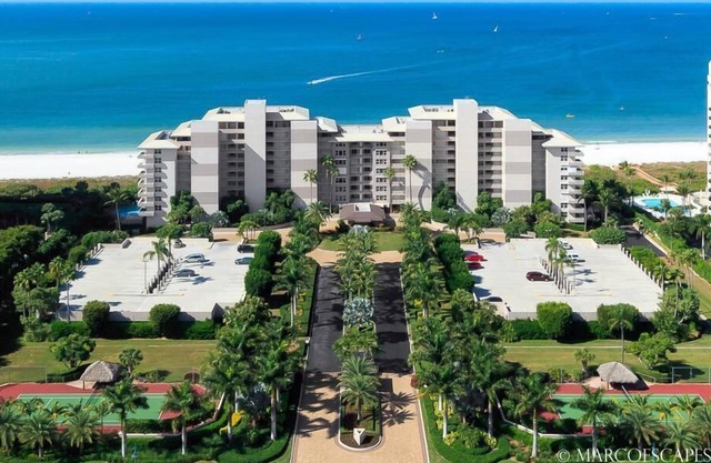 SOMERSET 206 - Weekly Beachfront Vacations Permitted!