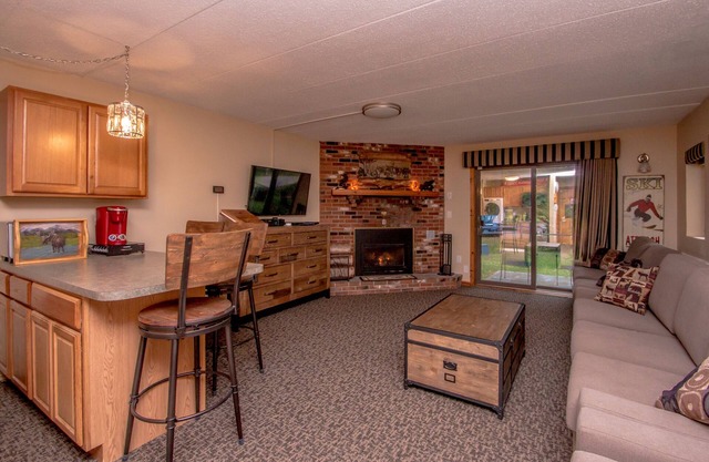 Something Special, Sleeps 5, Skiers Paradise!