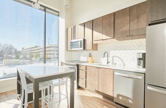 Sonder at REVEL | One-Bedroom Apartment