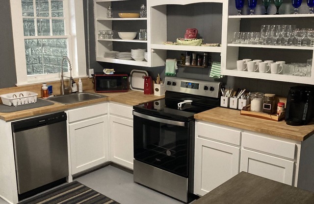 Sophie’s Magnolia Chalet