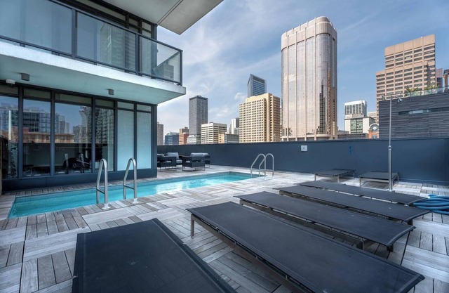 Sophisticated MetroLux Downtown Suite