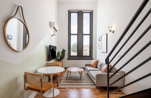 Sosuite | Studio Loft w W/D, Gym, Lounge