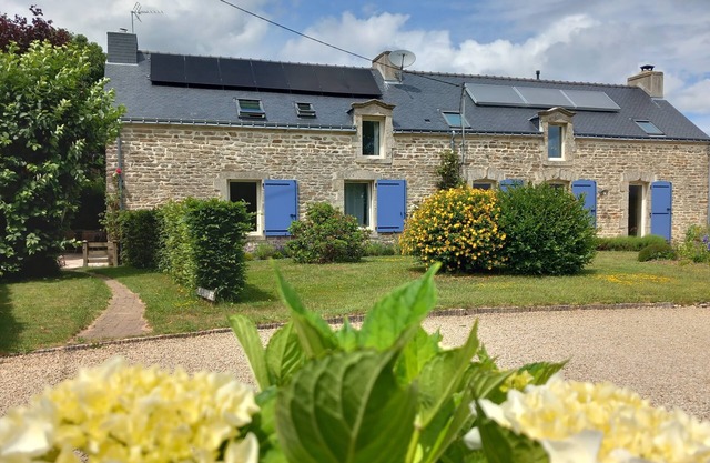 South Brittany, 'longère' in the countryside.
